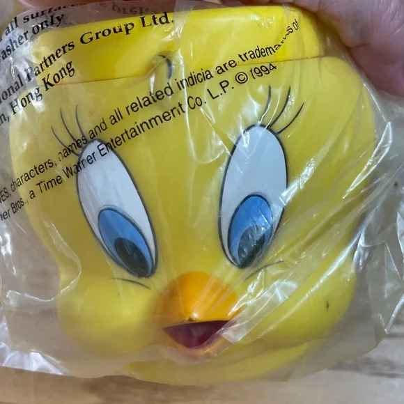 Vintage 1994 Looney Toons Mugs Lot of 3 Wiley Coyote Bugs Bunny Tweety KFC Promo